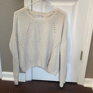 Juniors crop sweater.